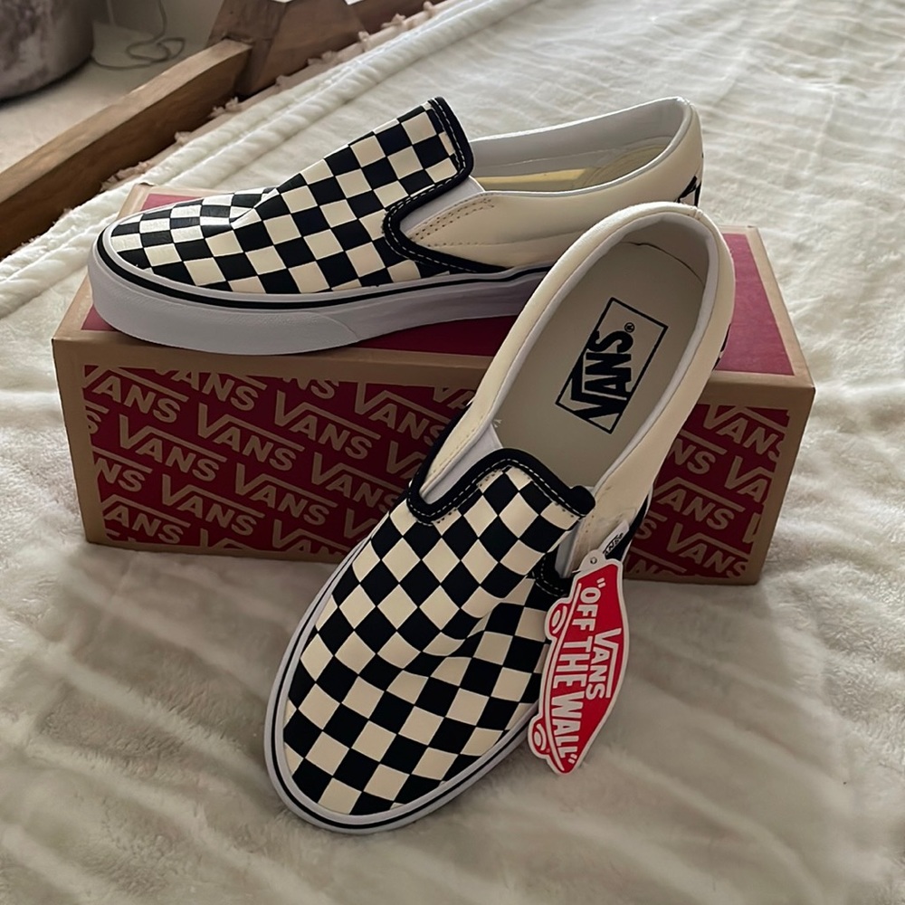 New Classic Vans off The Wall